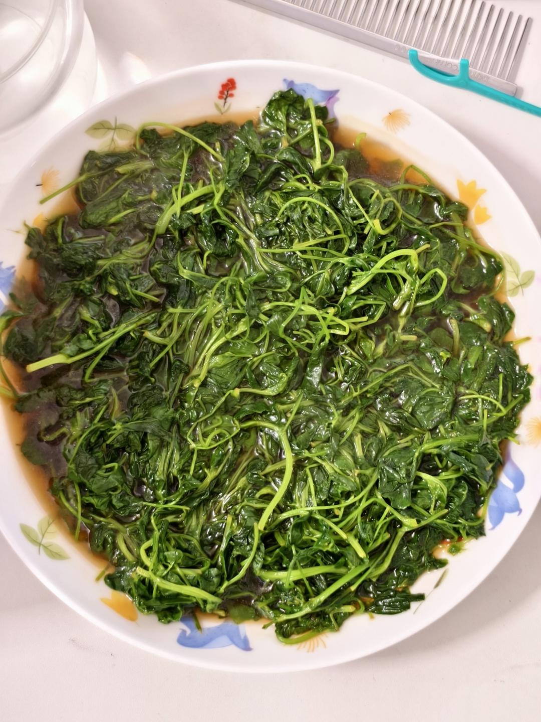 不加酒味道不输饭店的草头（金花菜）
