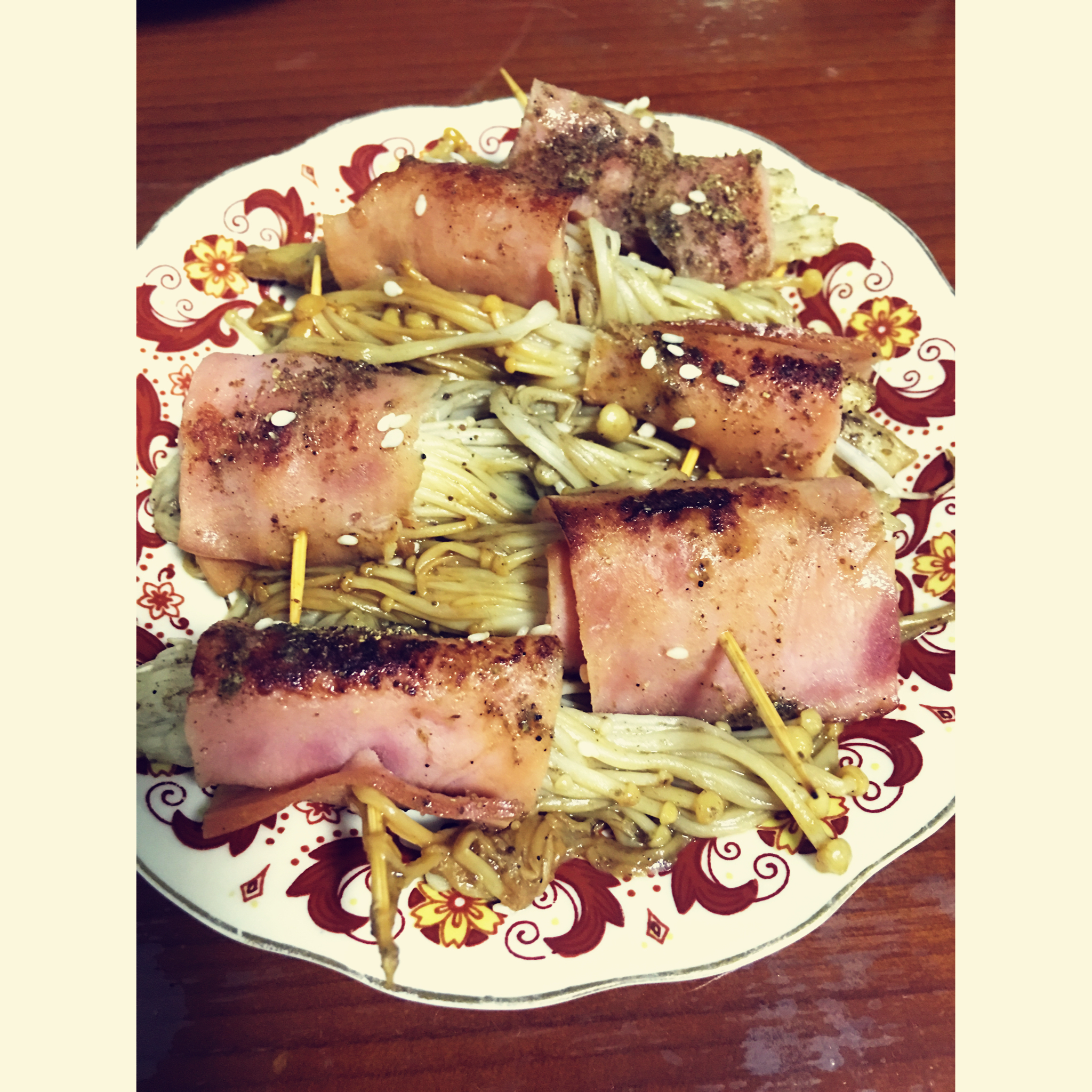 香煎培根金针菇卷