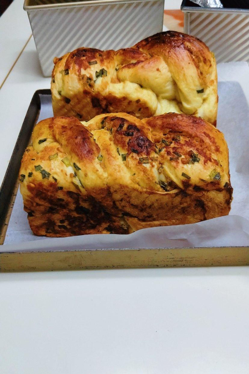 香葱肉松手撕吐司