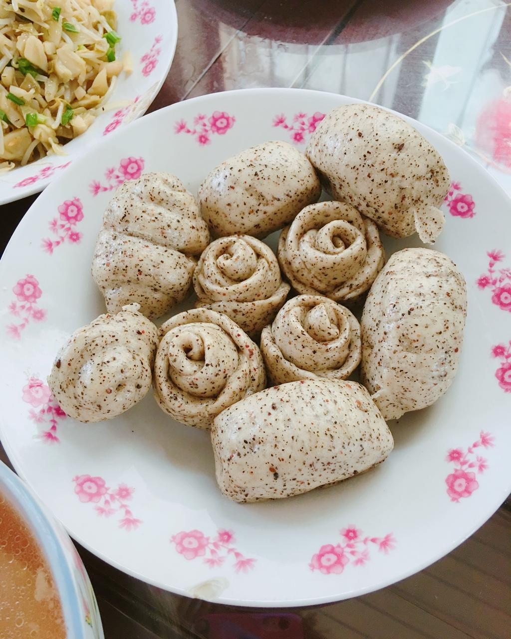 黑芝麻馒头  宝宝健康食谱