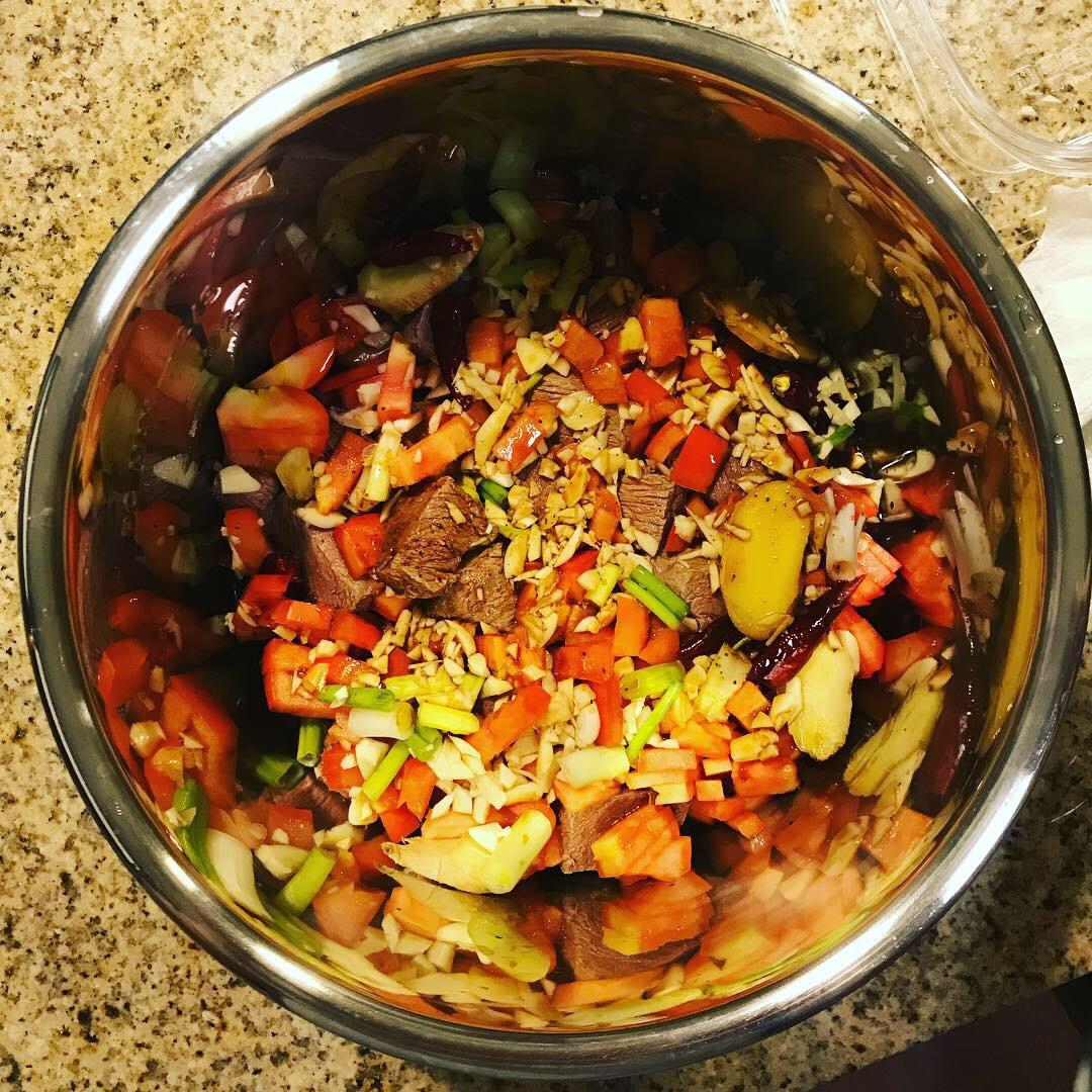 无水高压锅炖牛肉