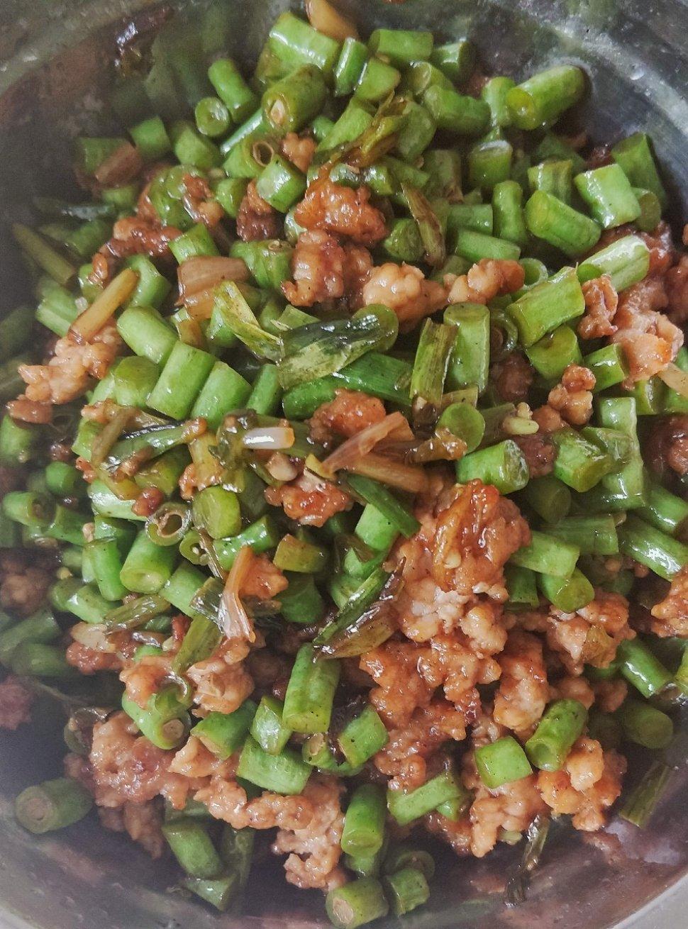 肉沫豆角下饭菜