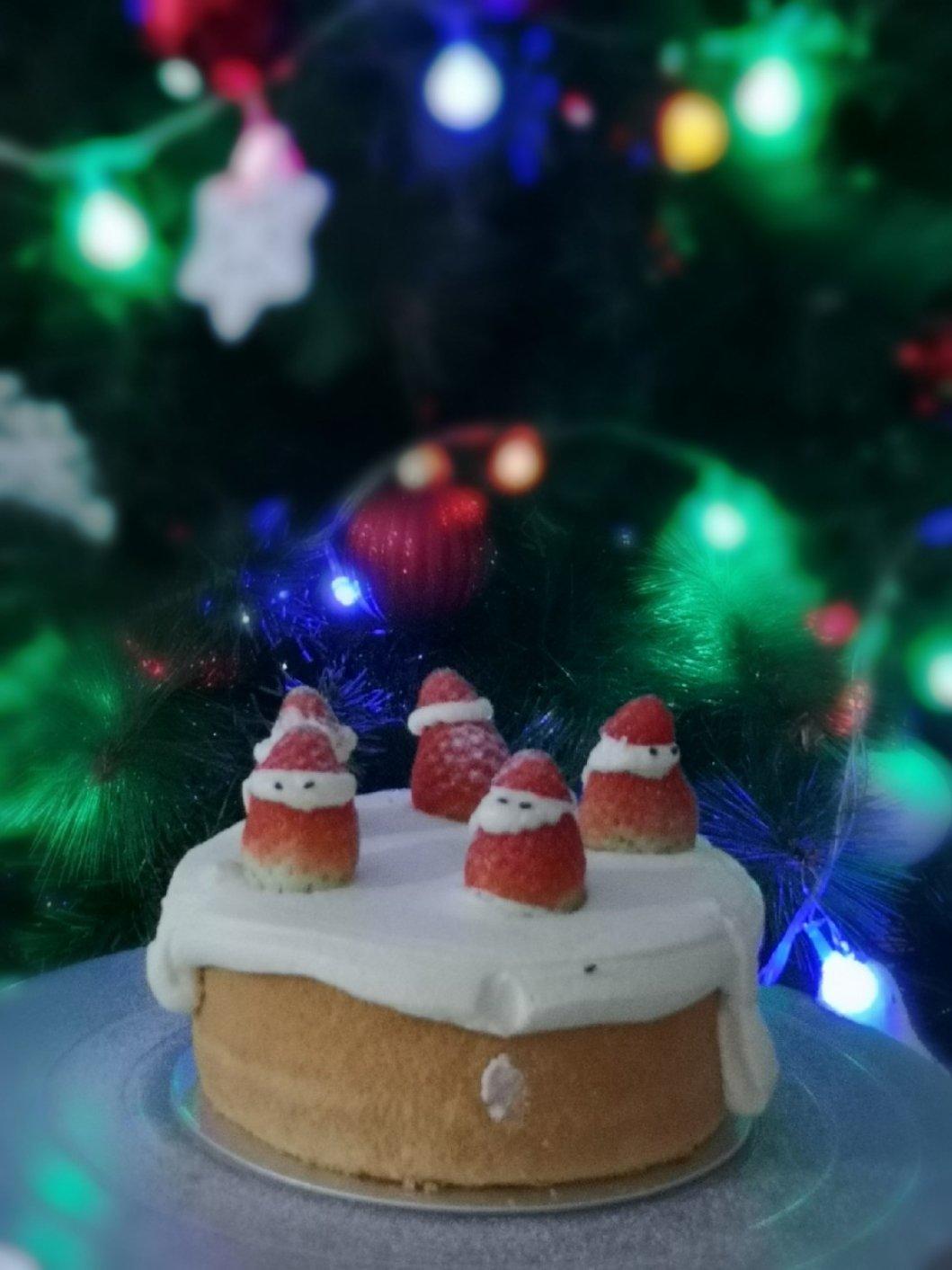 圣诞草莓雪人裸蛋糕～超简单懒人版