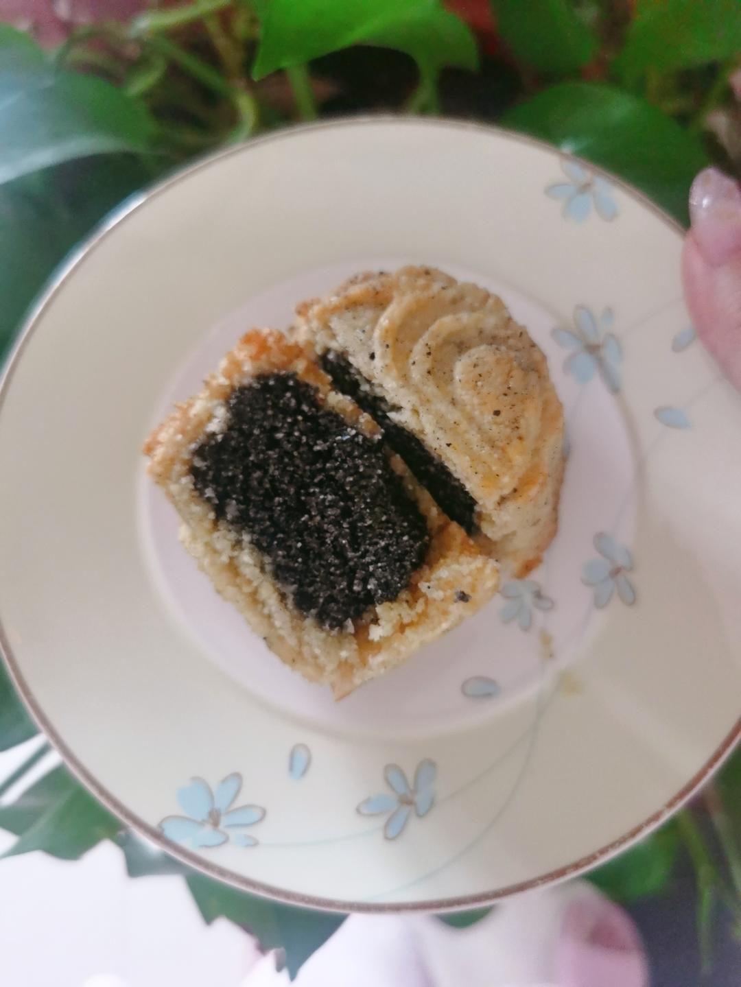 生酮流心芝麻月饼