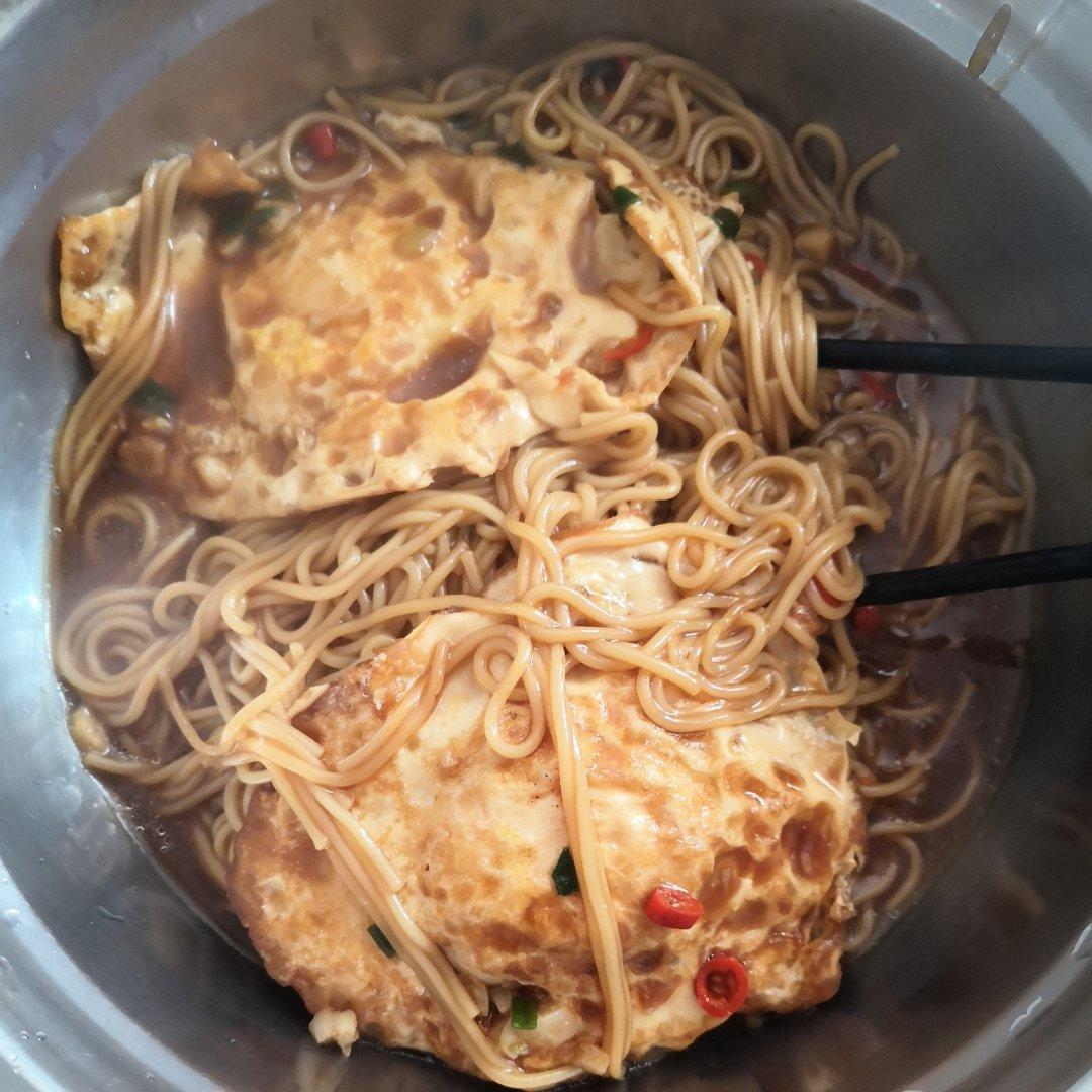 香到舔盘子🉐️荷包蛋焖面🍜超满足❗️