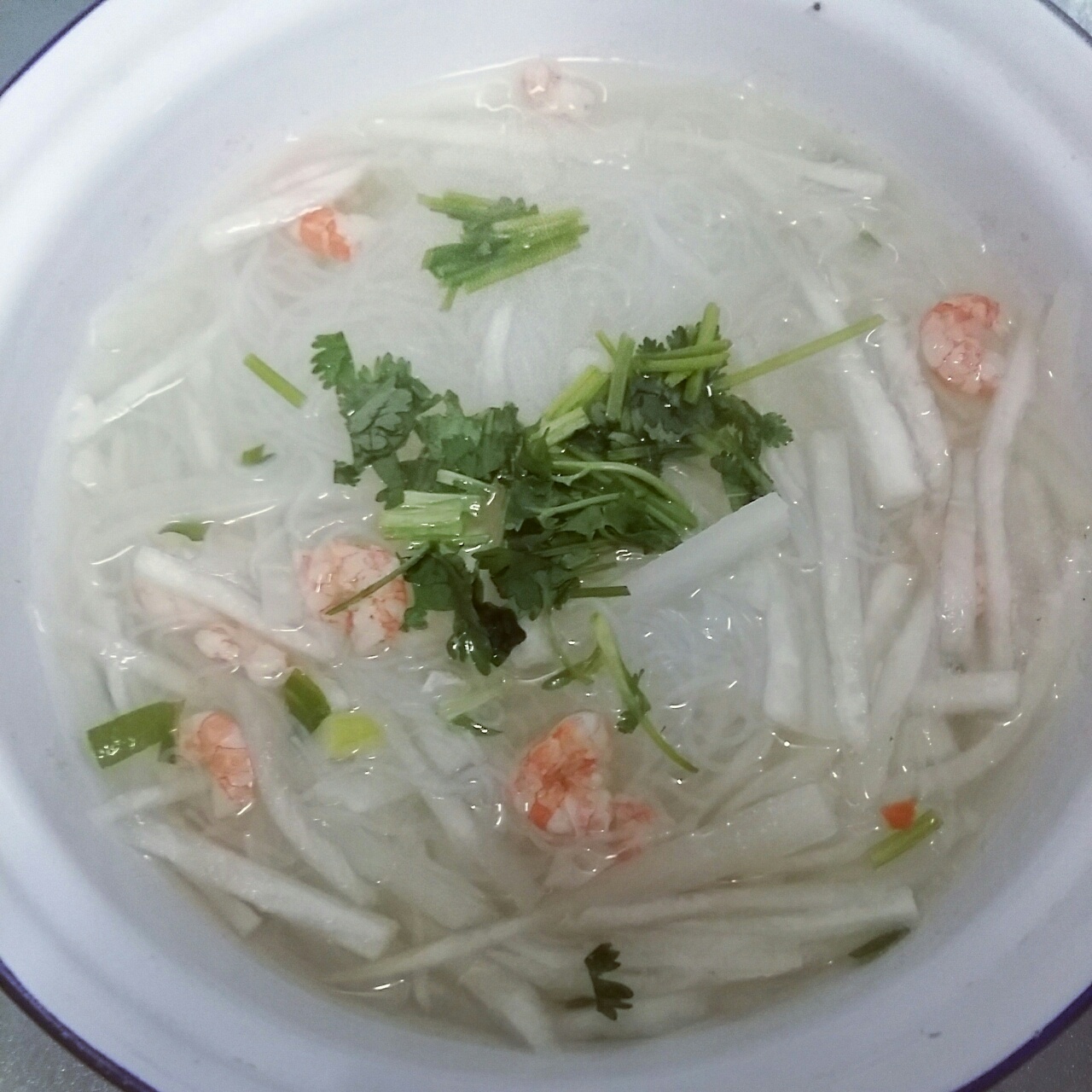 萝卜粉丝虾仁汤