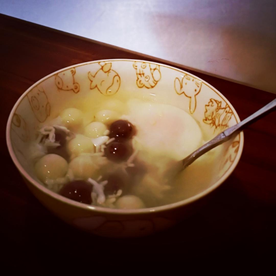 双色汤圆