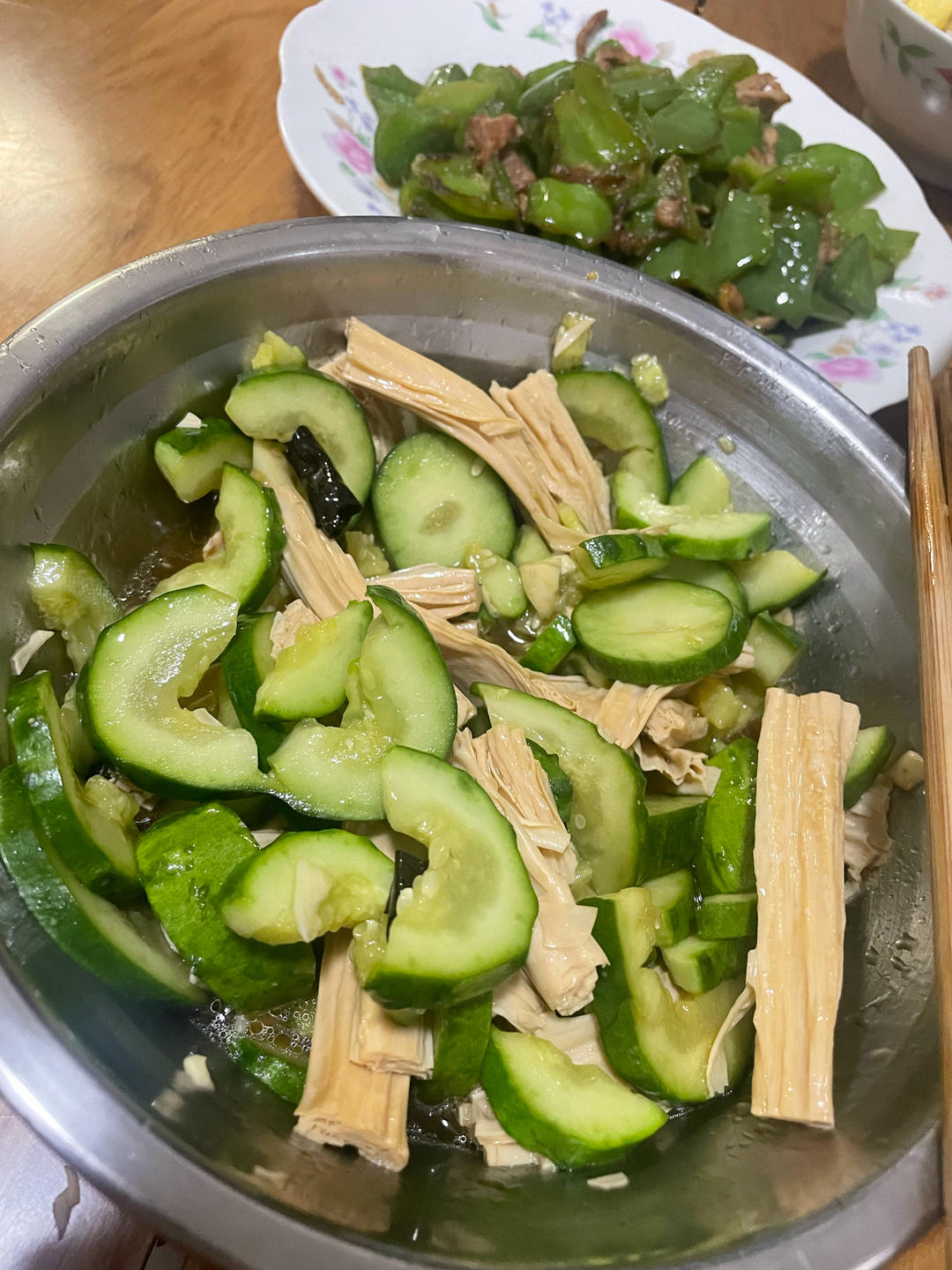 凉拌（腐竹木耳黄瓜）
