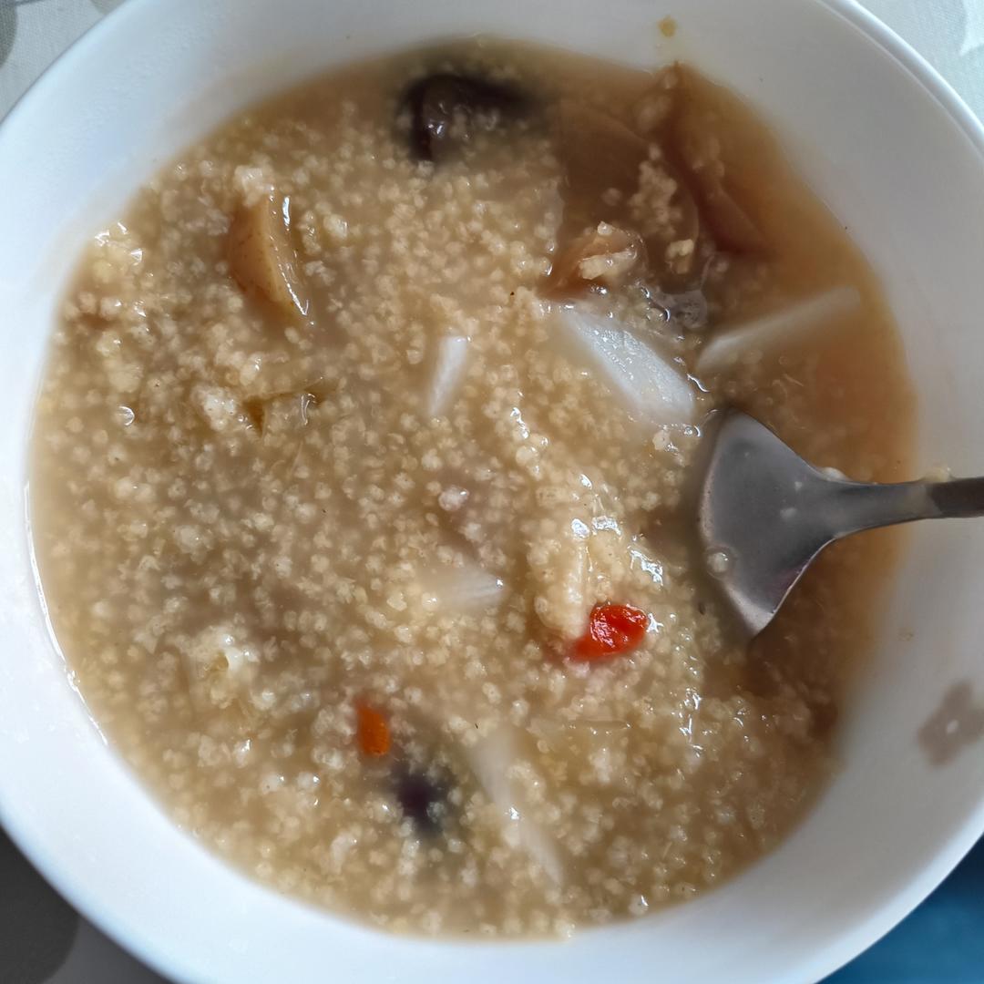 苹果山药粥（补脾养胃）