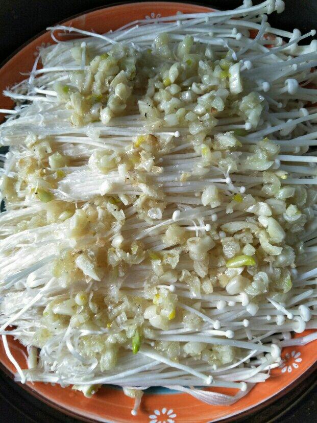 蒜蓉蒸金针菇