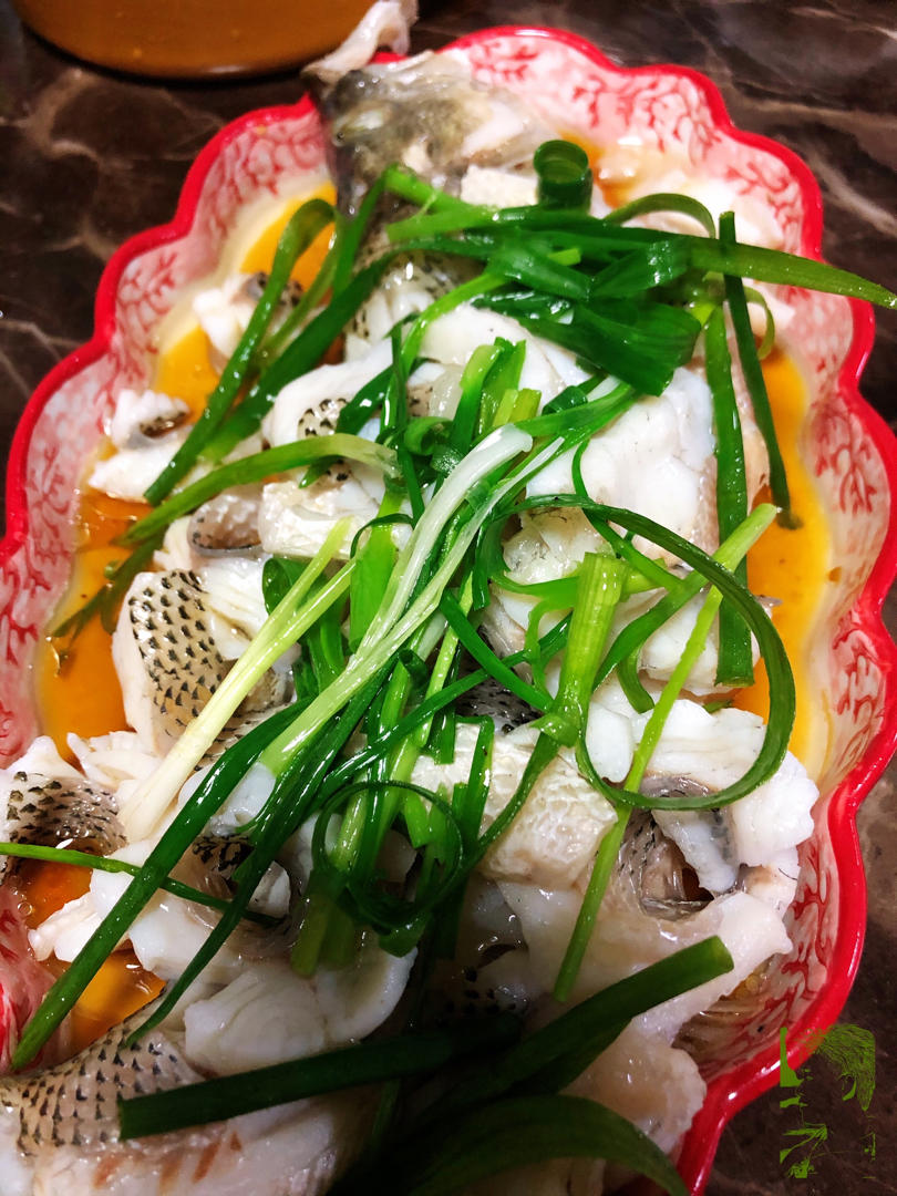 鲜嫩鲈鱼片