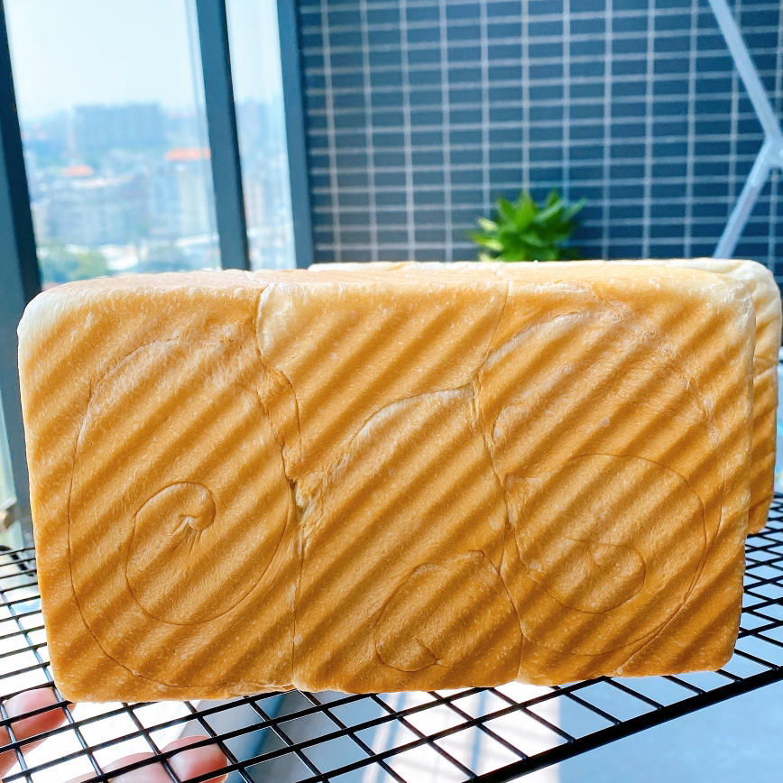 吐司，奶香手撕面包，超级香浓