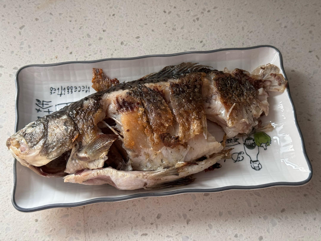 香酥鲫鱼