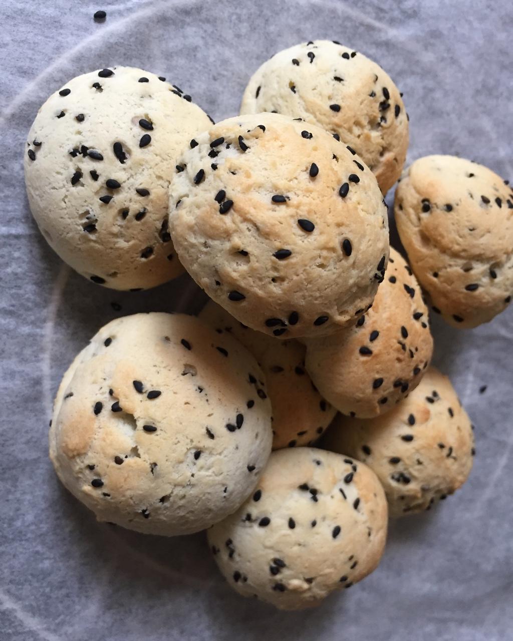 琉璃苍穹做的黑芝麻麻薯面包