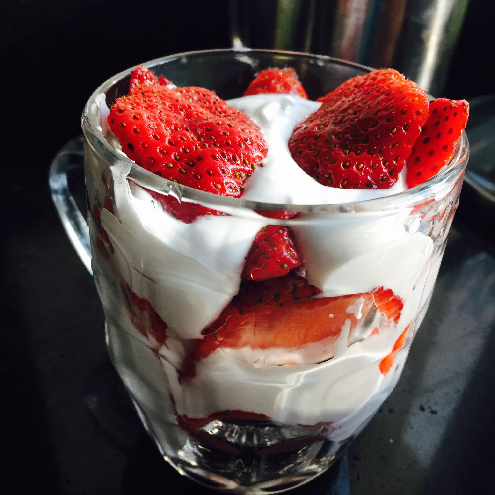 大钗钗了做的草莓杯