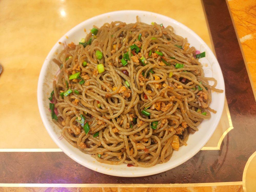 厨师长教你：“蚂蚁上树”的家常做法，非常详细的讲解