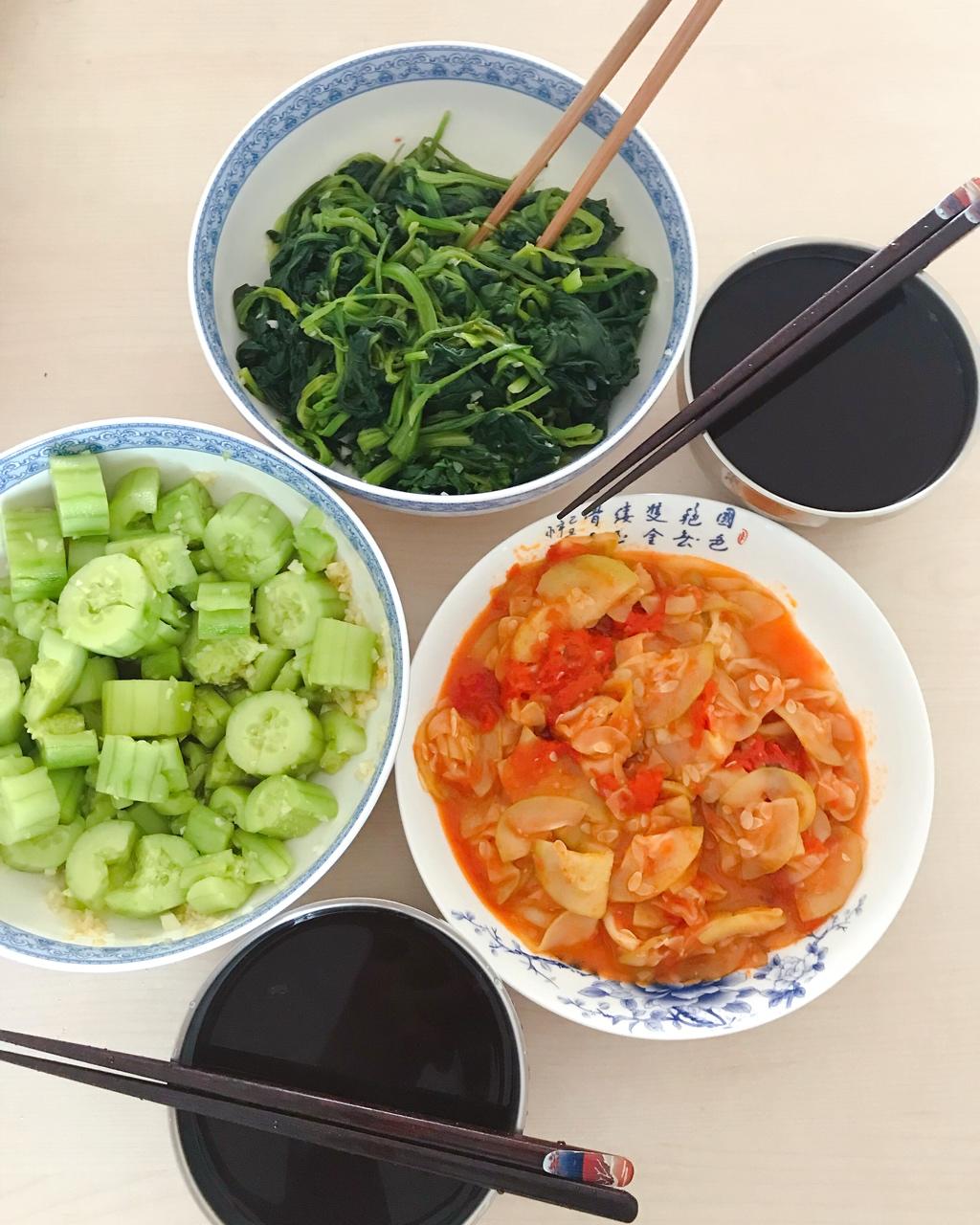 酒酒归伊做的午餐2018年5月3日