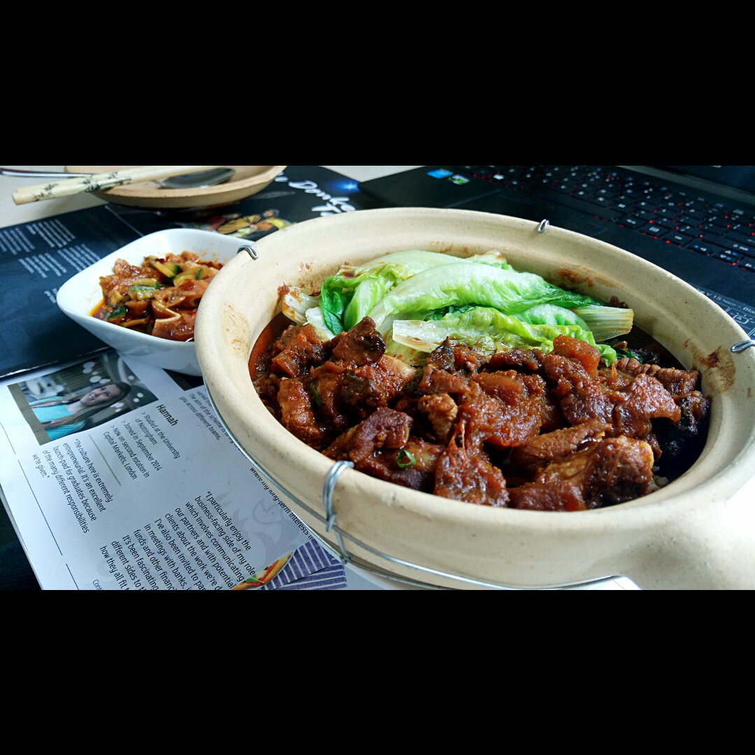 排骨腊味煲仔饭