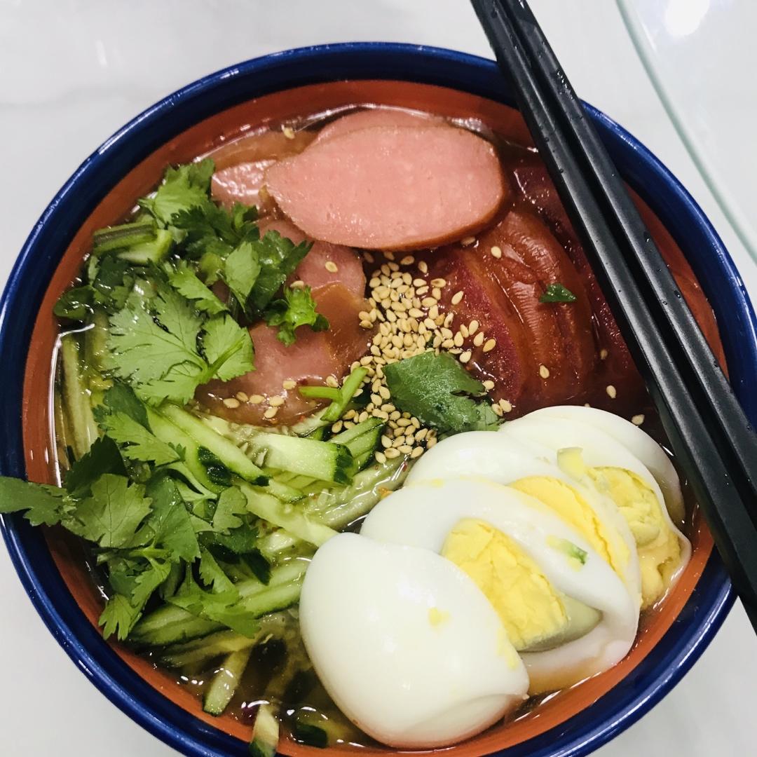 2020-04-27 18:53:32赞夏天必杀技～朝鲜冷面食材综合评分