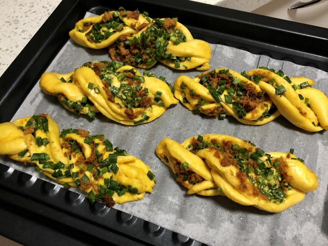 香葱肉松手撕吐司