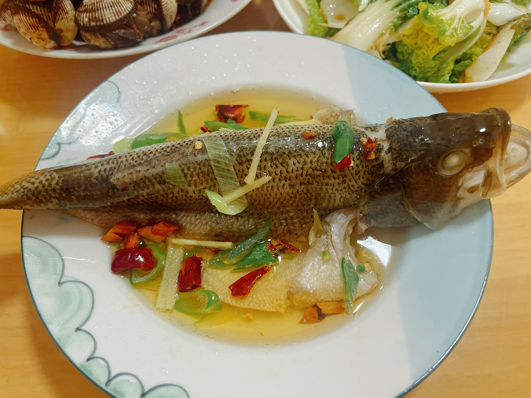 10分钟做 清蒸鲈鱼 （附切鱼图解）
