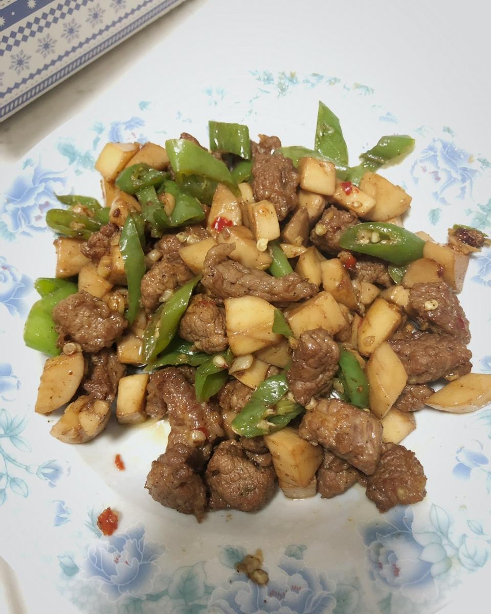黑椒杏鲍菇牛肉粒