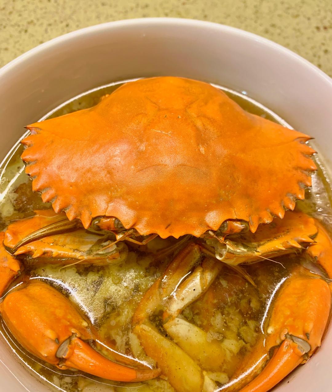 罐头猪肉蒸青蟹