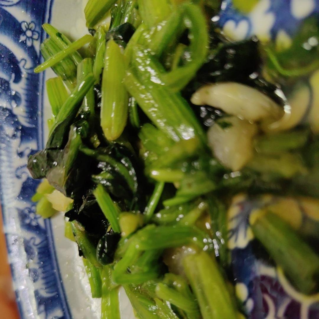 清炒菠菜