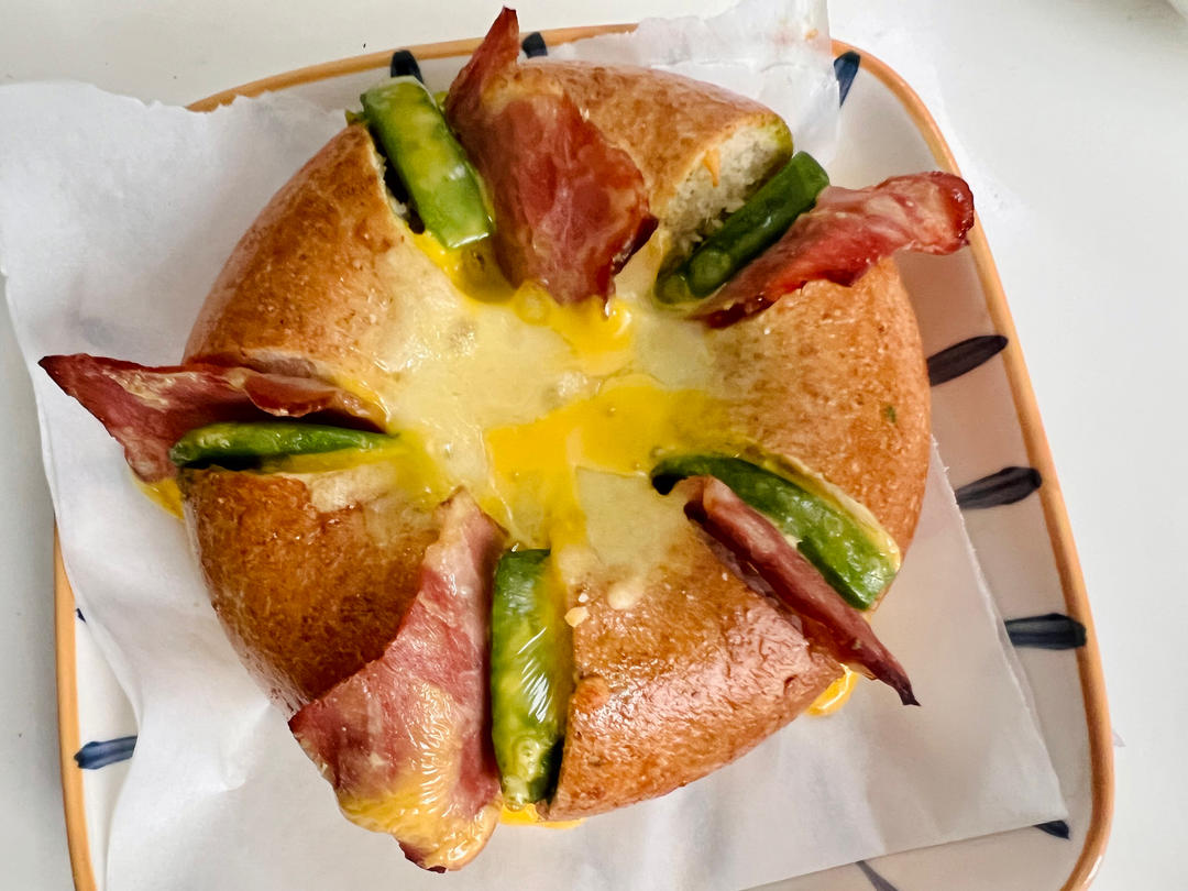 贝果开花披萨好吃到哭！饱腹感极强