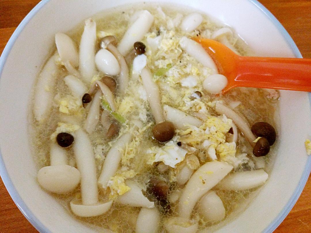 白玉菇鸡蛋汤