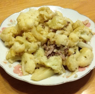 花菜炒肉片