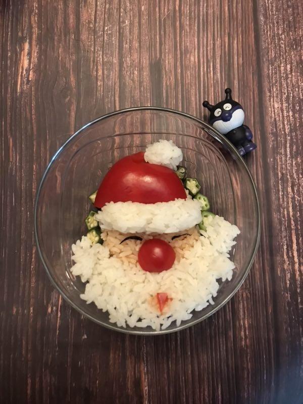 娟子8ebv做的圣诞老人便当