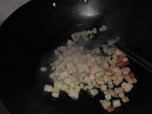 ［猪肉酸菜煸馅饺子］的做法 步骤2