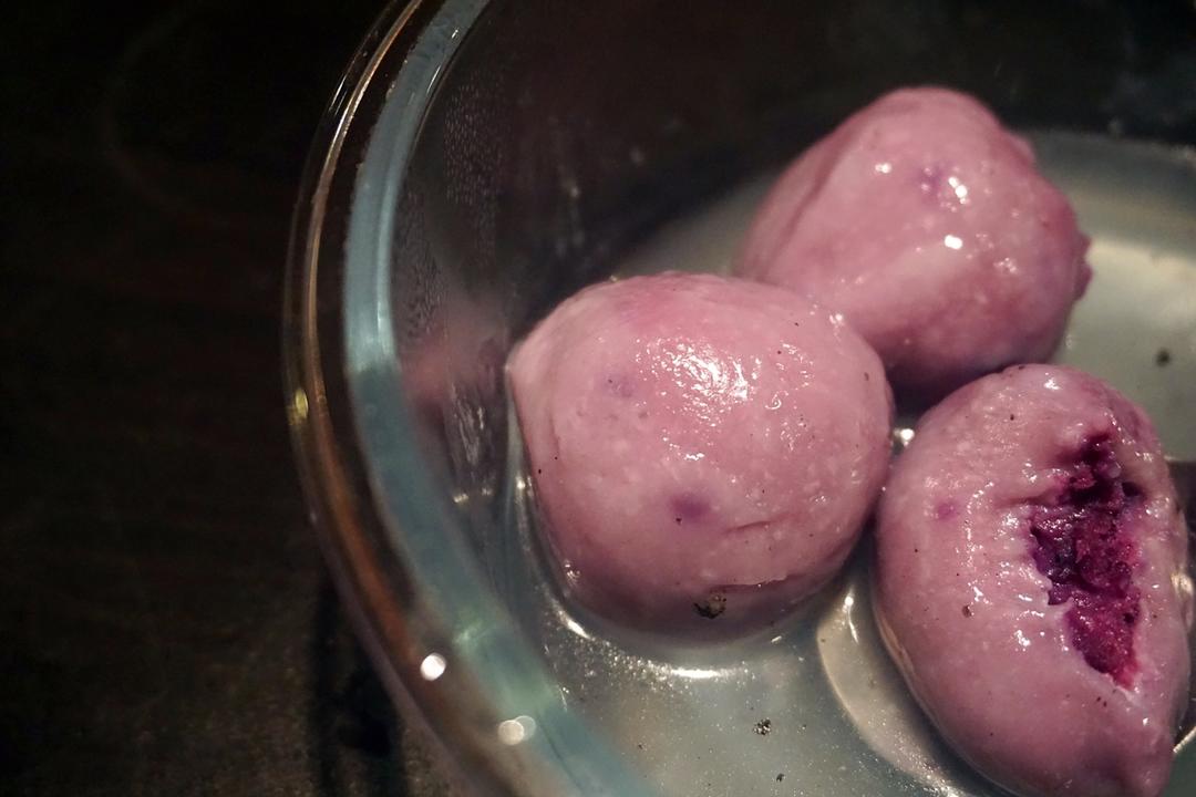 小叶子穿花裤的日常