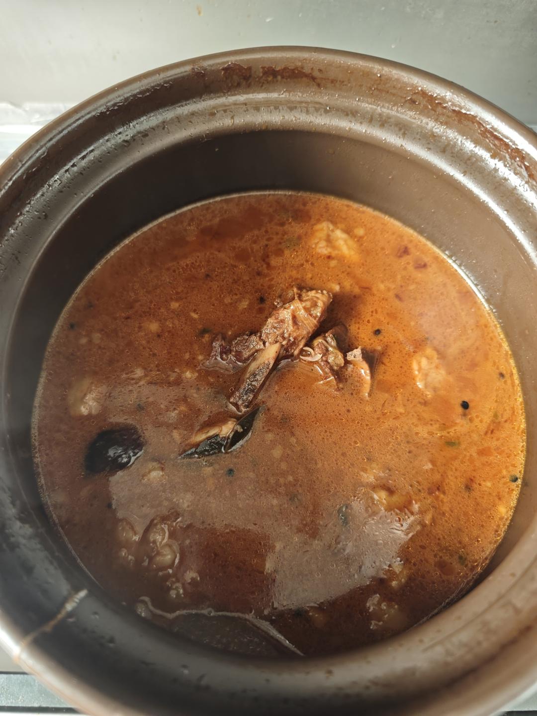 堂妈教你做红汤羊蝎子火锅