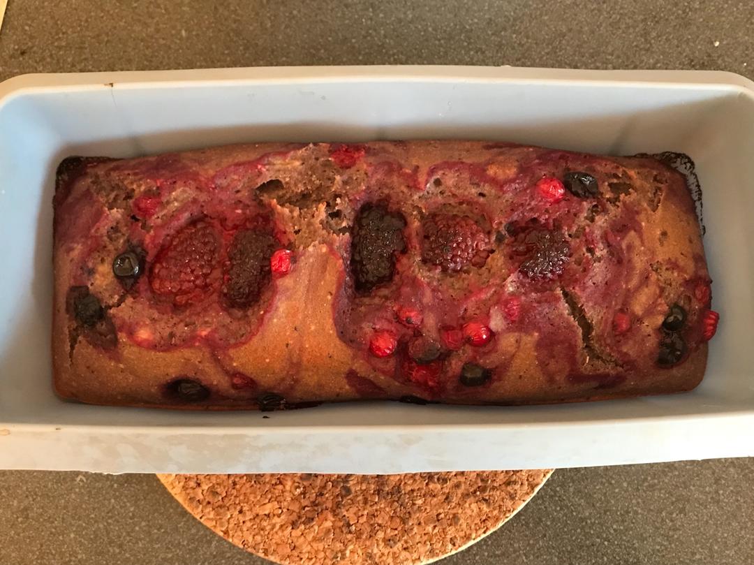 无油无糖香蕉蓝莓全麦杂粮蛋糕