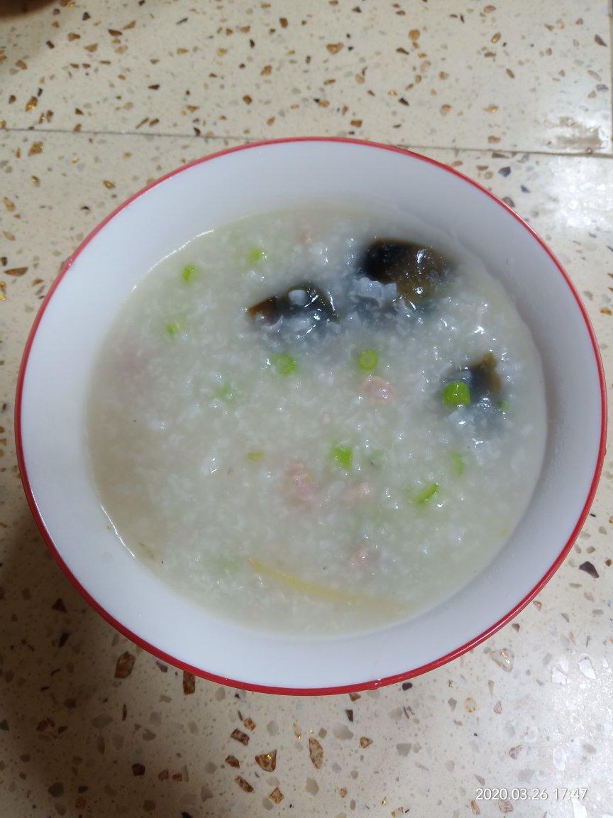堂妈小厨——超好喝的皮蛋瘦肉粥
