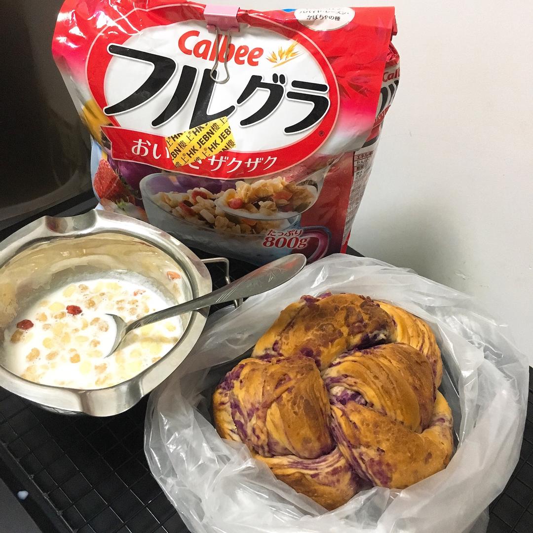 紫薯手撕面包（无需揉出膜）