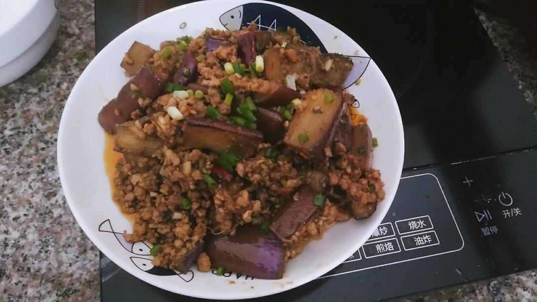 酱香肉末烧茄子