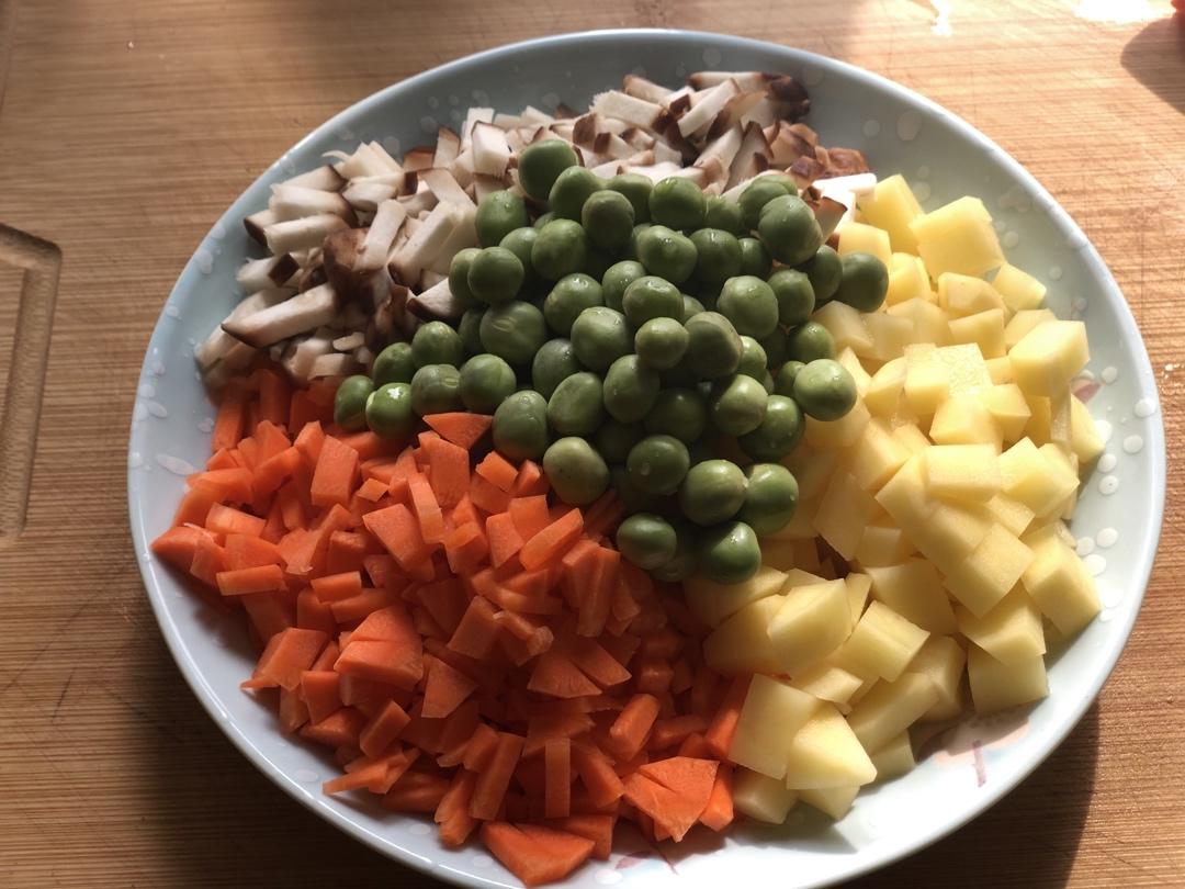 懒人必备～电饭煲腊肠焖饭