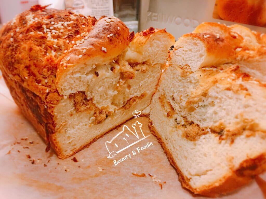 香葱肉松手撕吐司