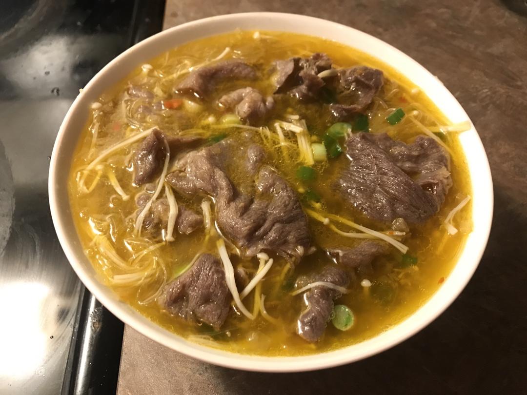 酸汤肥牛