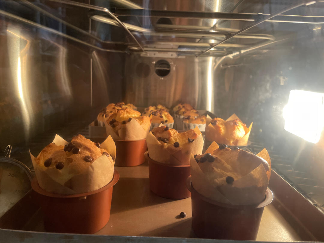 超蓬松纸杯蛋糕//简单美食的做法