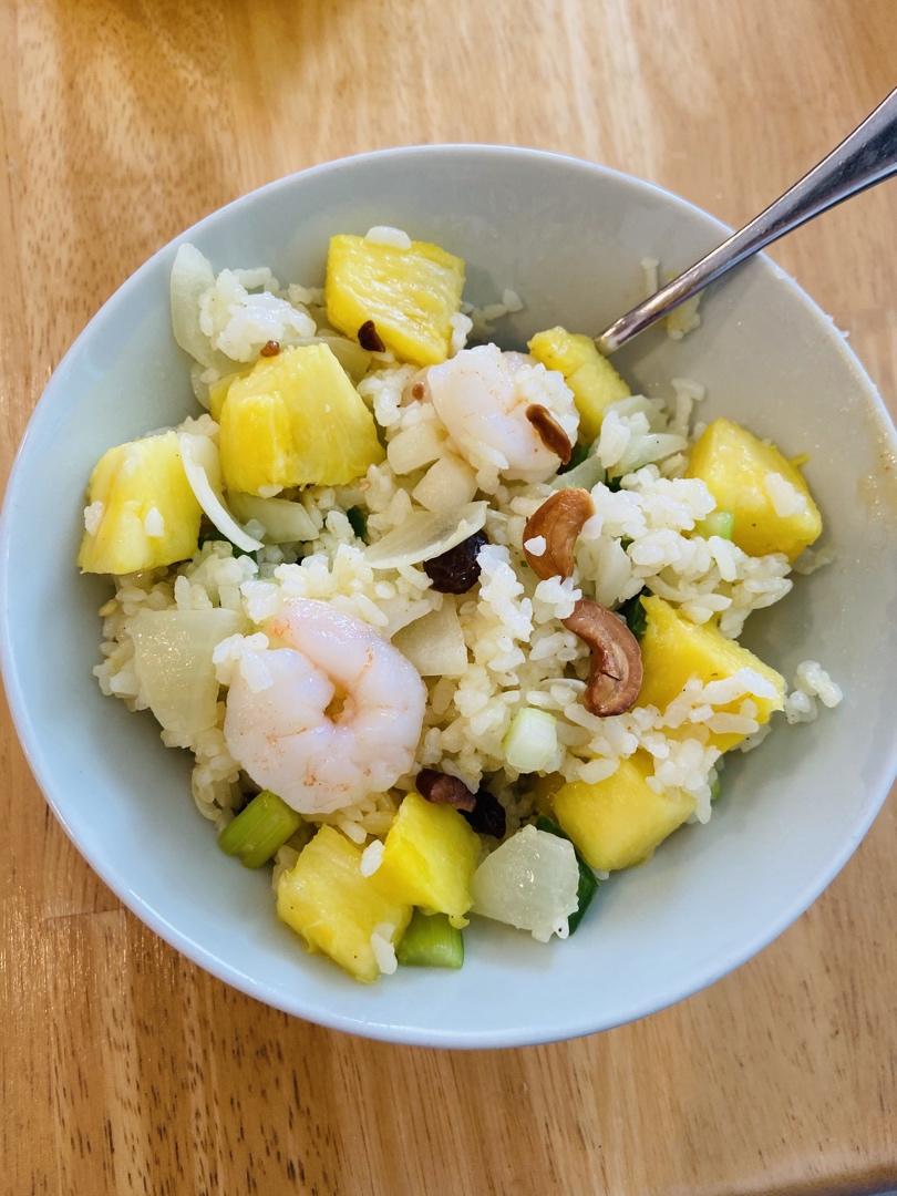 泰式菠萝炒饭Thai Pineapple Fried Rice
