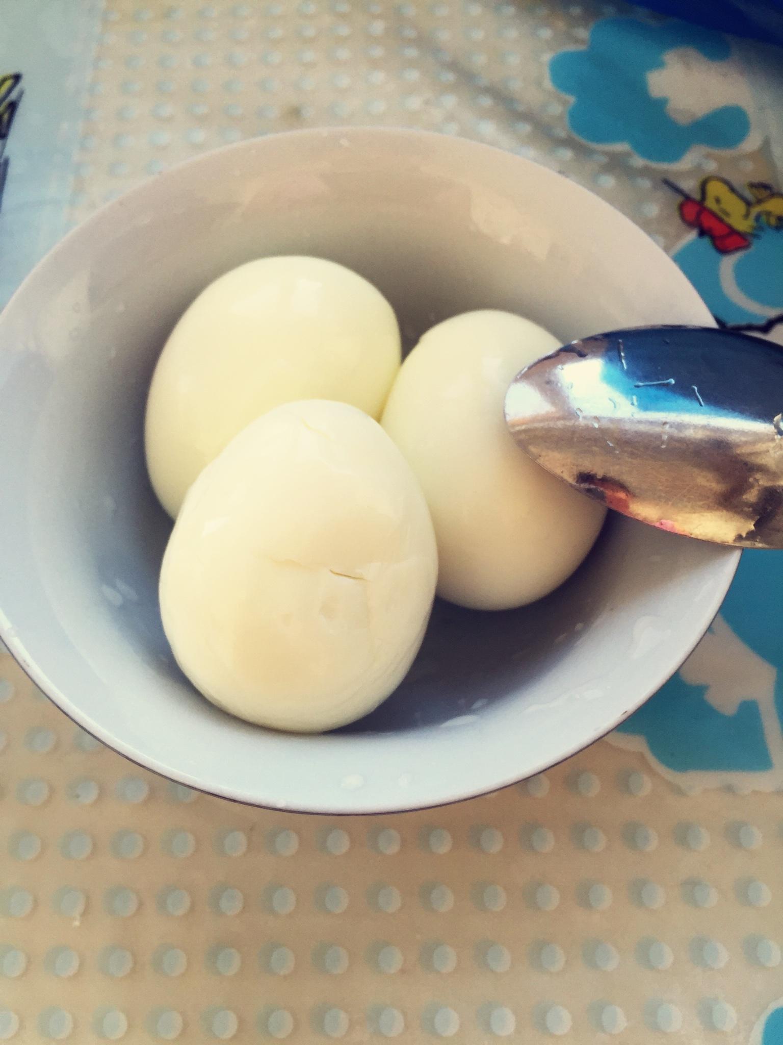 煮鸡蛋的另一种吃法的做法