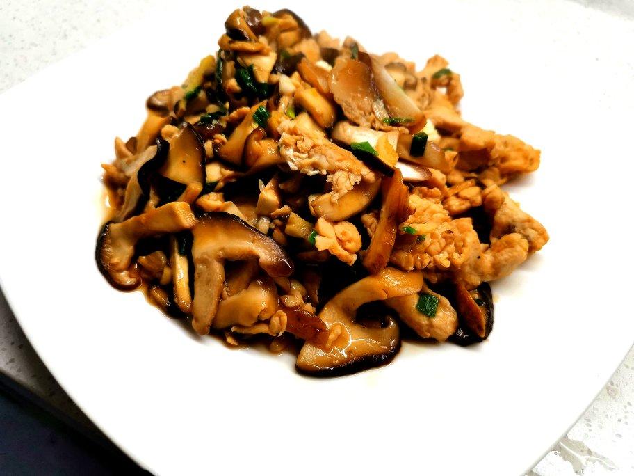 香菇鸡片