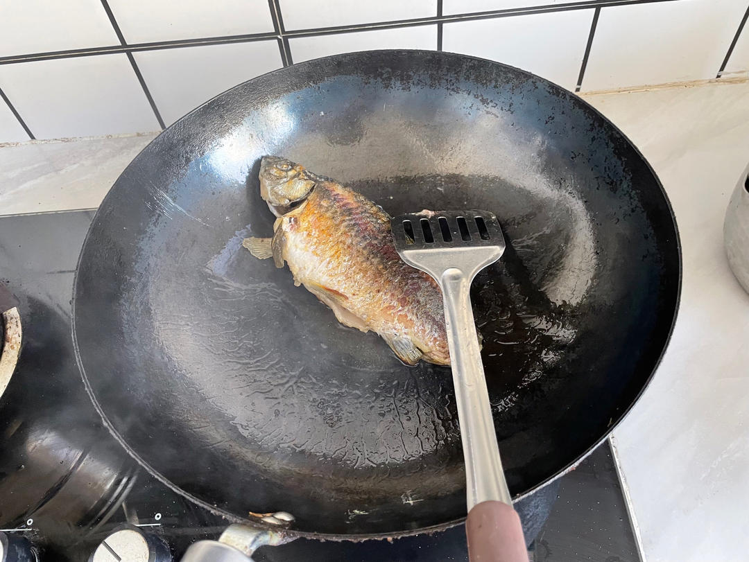 奶白鲫鱼豆腐汤|一条鱼最后的温柔