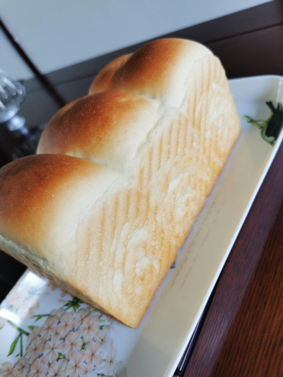 《Tinrry+》软绵绵的白吐司