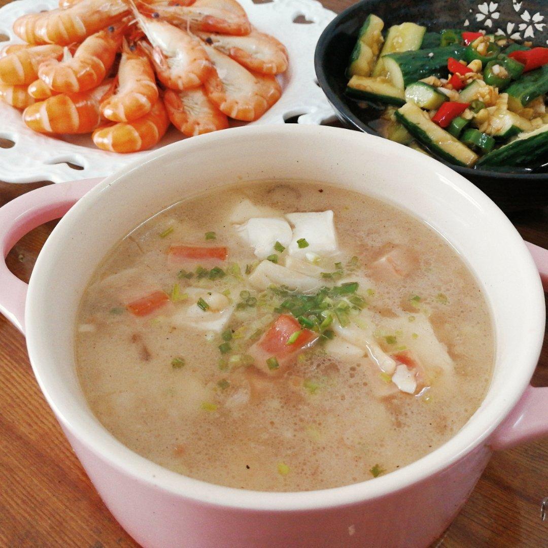 鲜美蘑菇豆腐汤