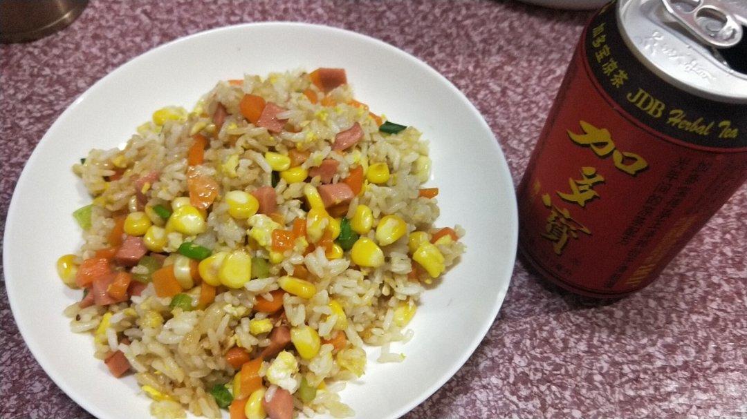 时蔬鸡蛋炒饭（简单快手，宝宝爱吃）